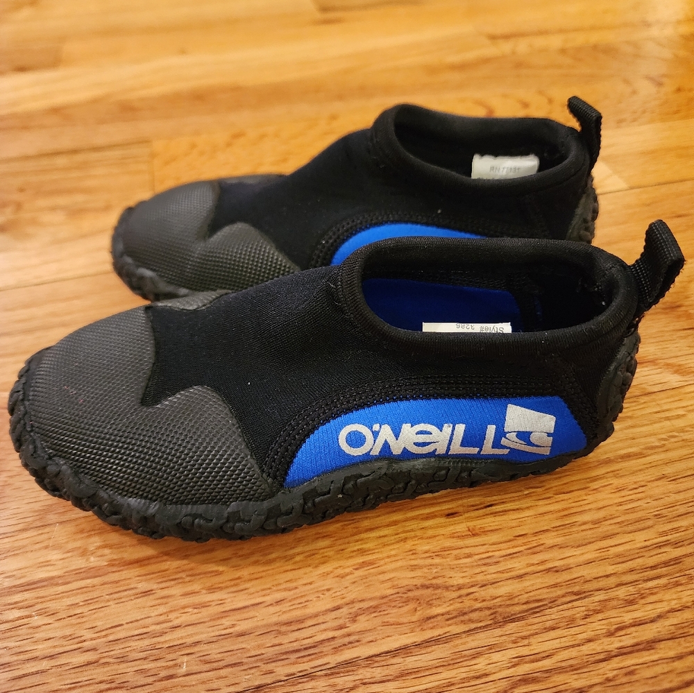 O'Neill Kids Black and Blue Water Shoes